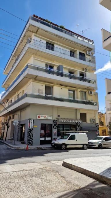 Classic Apartment In Kalamata Exterior photo